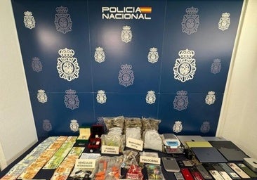 Marbella 'coffee shop' dismantled and five arrested as police uncover drugs hidden in chocolate wrappers
