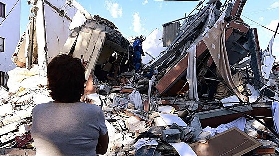 Spain's Foreign Ministry brings down to 75 the number of Spaniards missing in Colombia following 7.4 earthquake