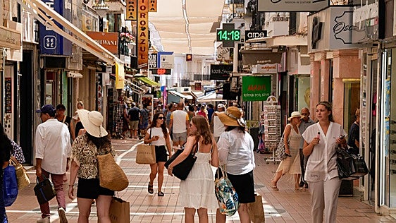 Torremolinos unemployment falls to lowest level since 2007