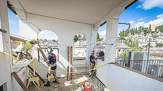 Drone and rooftop inspections to identify all the damage caused by the earthquakes in Granada