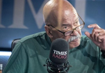 John Pienaar will be talking about current affairs