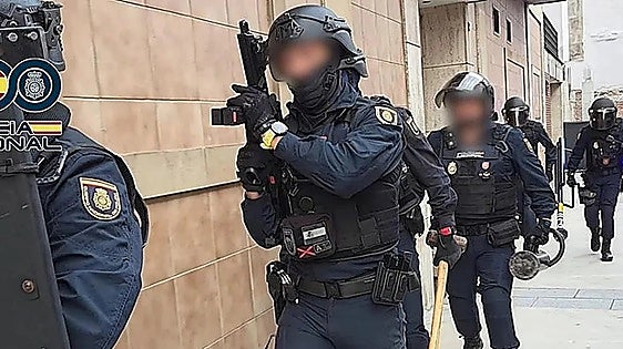 Spanish police arrest member of 'The Com' child exploitation and extortion criminal gang in Asturias