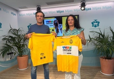 Organisers announce the Mijas triathlon.