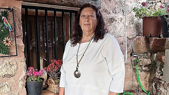 The ordeal of obesity: 'I spent two years shut away at home, smoking, eating... waiting to die'