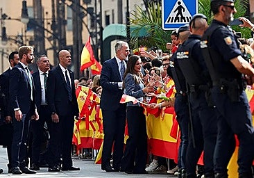 King Felipe and Queen Letizia of Spain greeting the crowd gathered to welcome them in Ceuta.