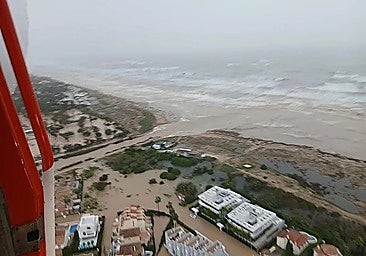 Aerial view taken from the Helimer 202 helicopter over the flooded area in Valencia.