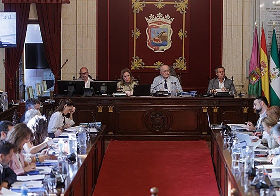 Driving test crisis: unanimous call in Malaga for 34 new examiners