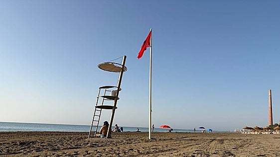 Questions about the functionality of Malaga city's sewage system emerge amid closure of four beaches