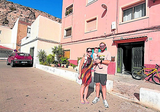 Granada residents flee to the Costa Tropical as earthquakes continue to rock inland areas
