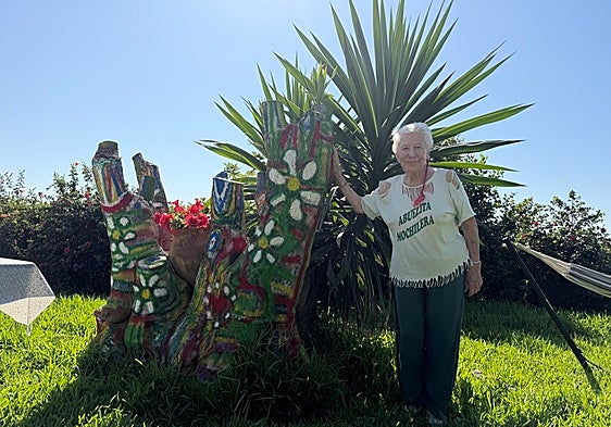 The backpacking granny from Granada who's been to 86 countries and is still travelling