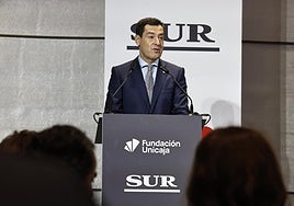 Andalusian regional president Juanma Moreno shares his experience as a landlord: 'I'm renting it out at a reasonable price'