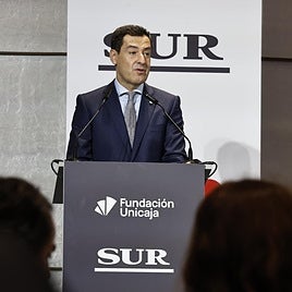 Andalusian regional president Juanma Moreno shares his experience as a landlord: 'I'm renting it out at a reasonable price'