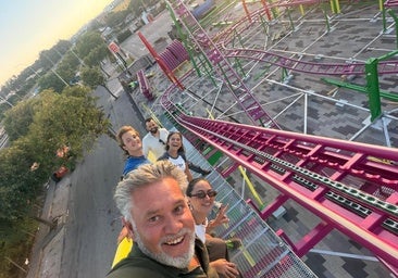 Miguel Notario, owner of Sould Park, and other members of the company, with the rollercoaster currently under construction in Malaga.