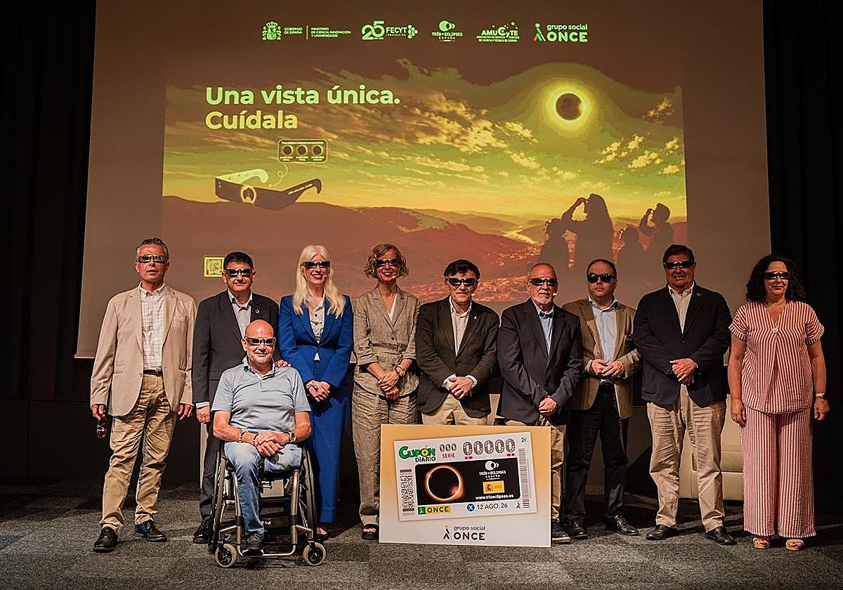 Photo: Surinenglish Spain gives away 2 million free protective glasses for August 2026 eclipse