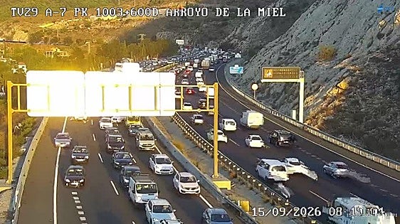 Malaga traffic: several accidents on A-7 motorway cause ten kilometres of traffic jams between Fuengirola and Torremolinos