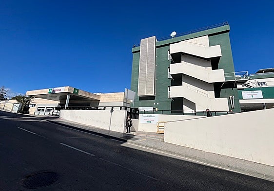 A third person injured in the fatal lift crash in Vélez-Málaga has been discharged from intensive care