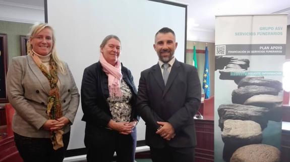 Karen Peeters, Sandra Wrightson and Jaime García.