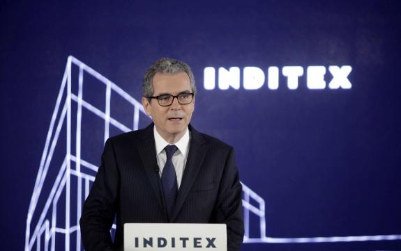 The president of Inditex, Pablo Isla, in a press conference.