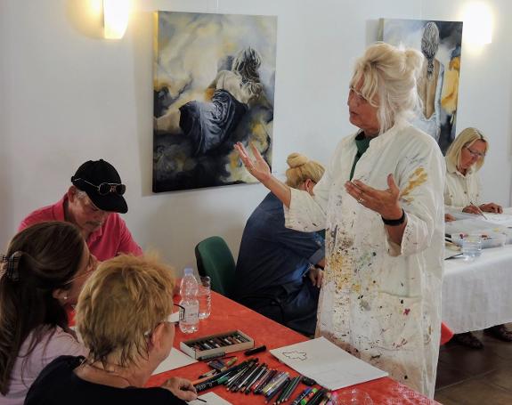 A workshop with artist Linda Roffel.