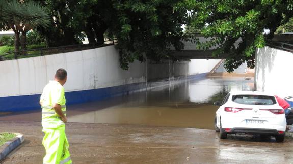 Water blocked an underpass in Puerto Banús on Tuesday.