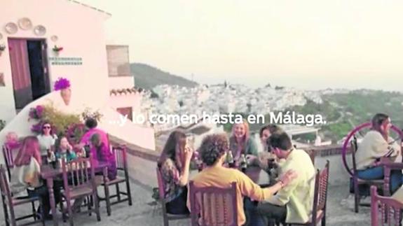 A still of the Frigilana scene in the latest Coca-Cola advert.