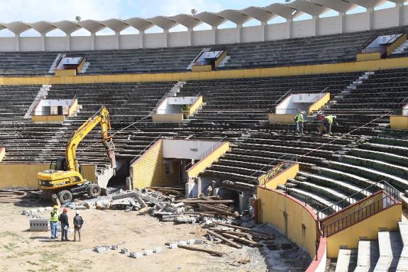 Work being carried out in the Plaza de Toros. 
