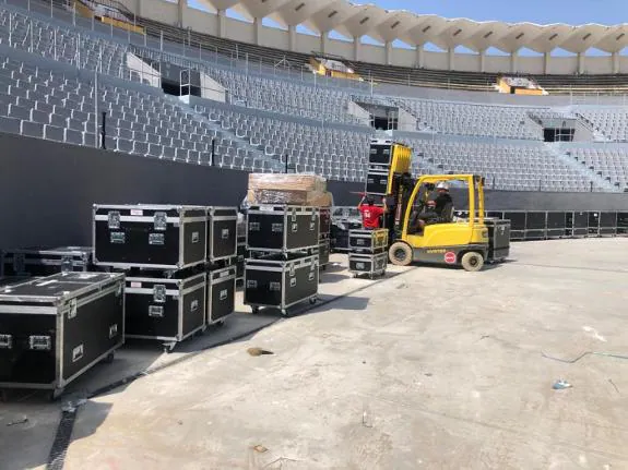 Preparations in the Marbella Arena at the end of last week.