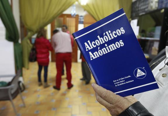 Archive photo of an Alcoholics Anonymous meeting in Spain.