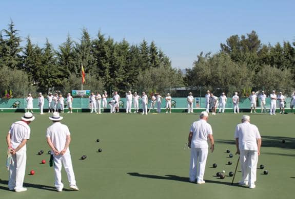 Lawn bowls has been popular in Malaga since the first English-speaking club opened in 1976.