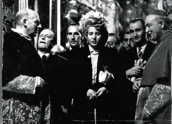 Eva Perón's visit to Granada went from cathedral to feria. 