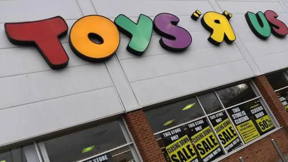 Sports Direct buys Toys 'R' Us store by Malaga Airport as part of national expansion
