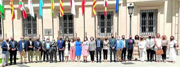 Representatives of the municipalities covered by the Sierra de las Nieves in Madrid.