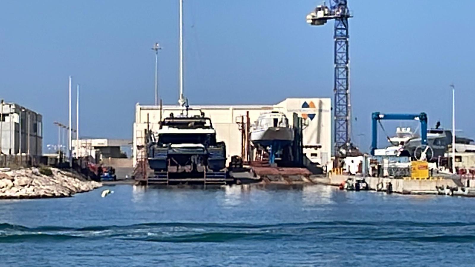 El barco de Rafa Nadal está en Dénia | ¿Dónde 'descansa' el lujoso catamarán de Rafa Nadal?