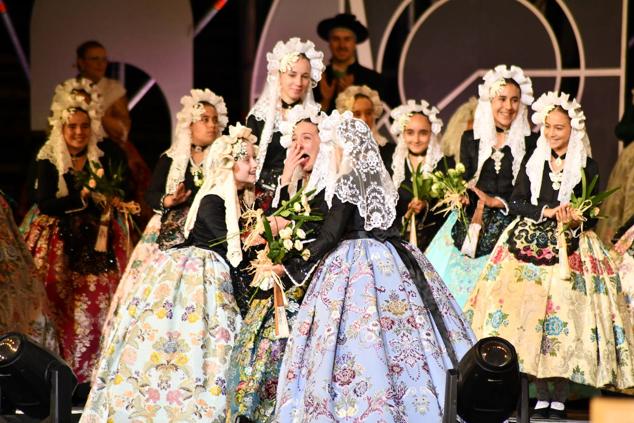 El octavo sobre desvela a Inés Llavador como bellea del foc infantil 2023.