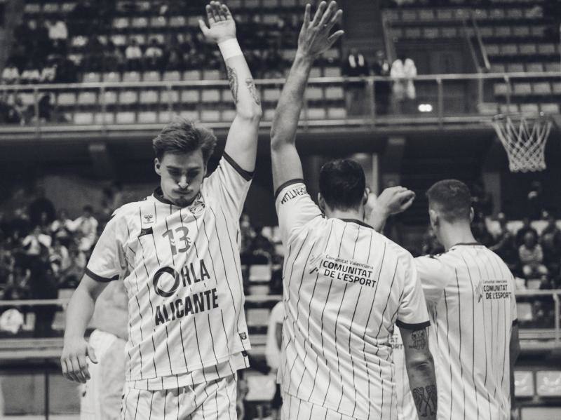 Fotos: Remontada del HLA Alicante ante el histórico Estudiantes