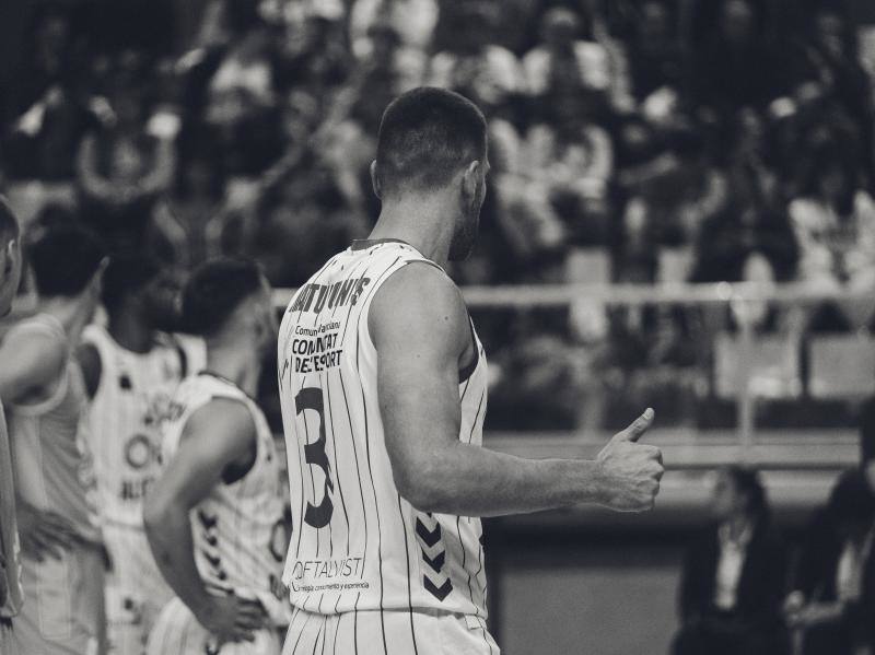 Fotos: Remontada del HLA Alicante ante el histórico Estudiantes