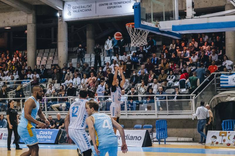 Fotos: Remontada del HLA Alicante ante el histórico Estudiantes