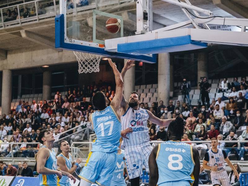 Fotos: Remontada del HLA Alicante ante el histórico Estudiantes
