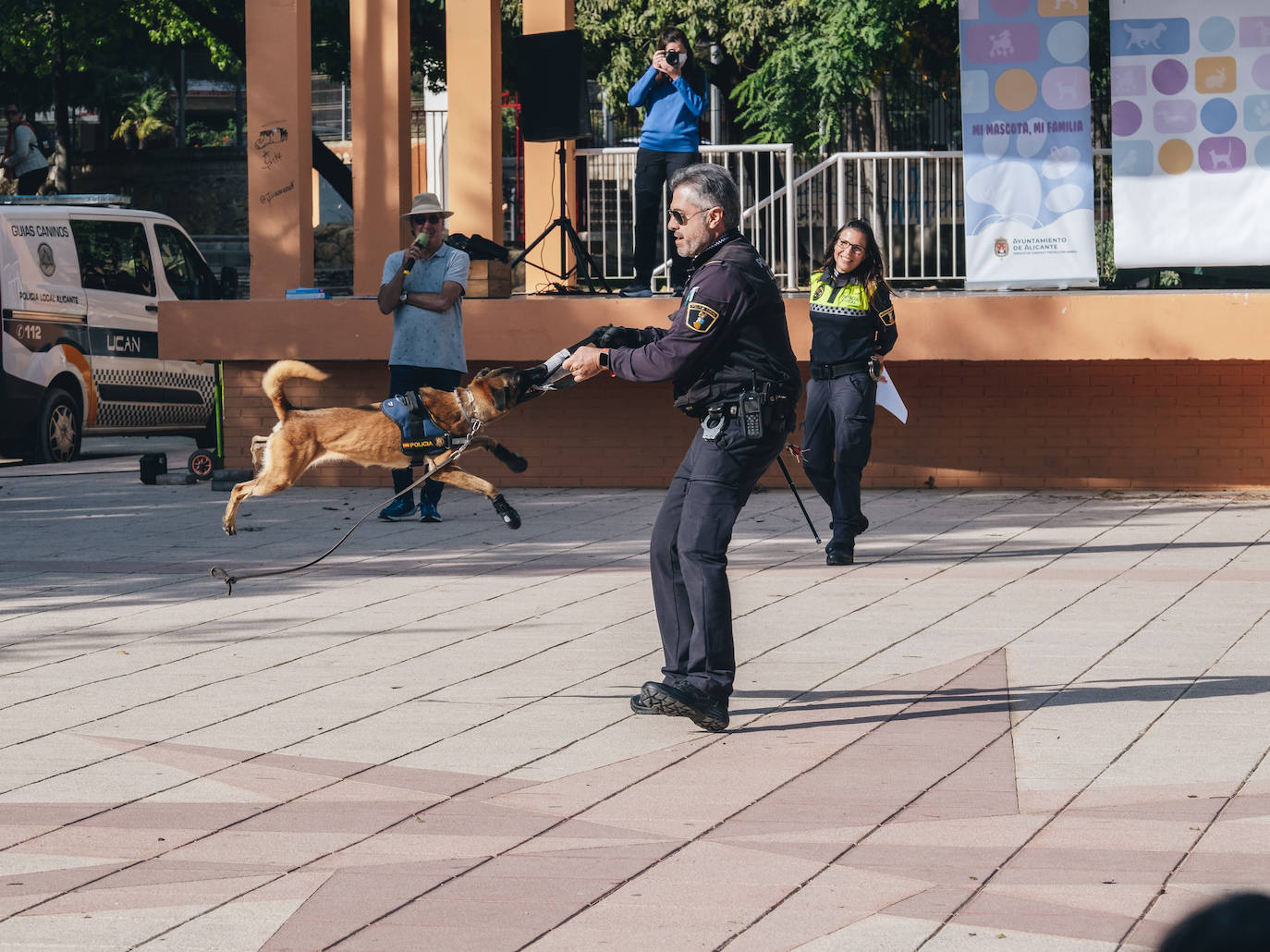 Fotos: Exhibiciones de unidades caninas y mucho amor en el evento &#039;Mi mascota, mi familia&#039;