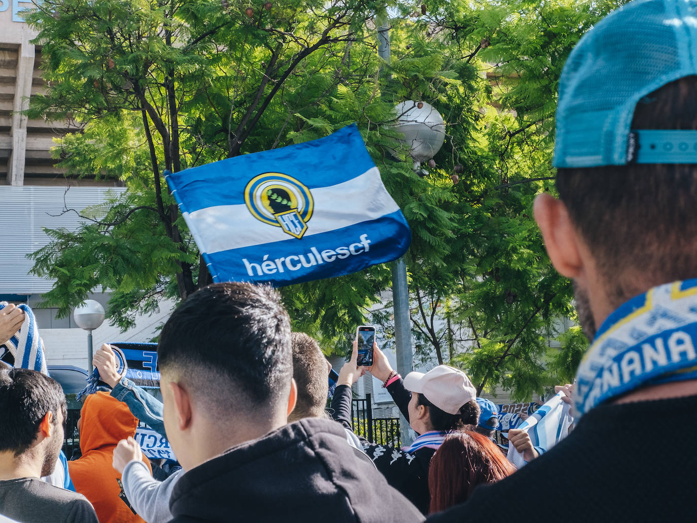 Fotos: Clamor contra Ortiz y entrada al estadio con 0-1