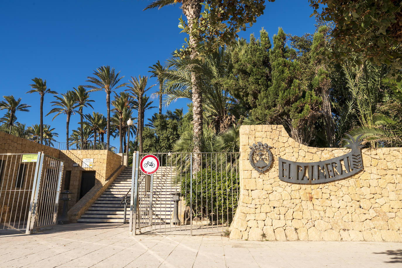 Fotos: El Palmeral, un parque natural frente al mar en Alicante