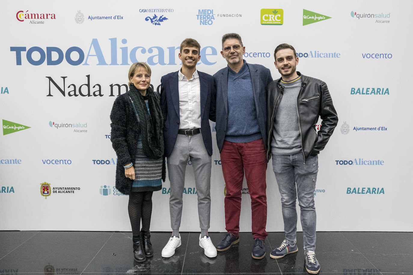 El periodista de TodoAlicante Oscar Bartual y su familia