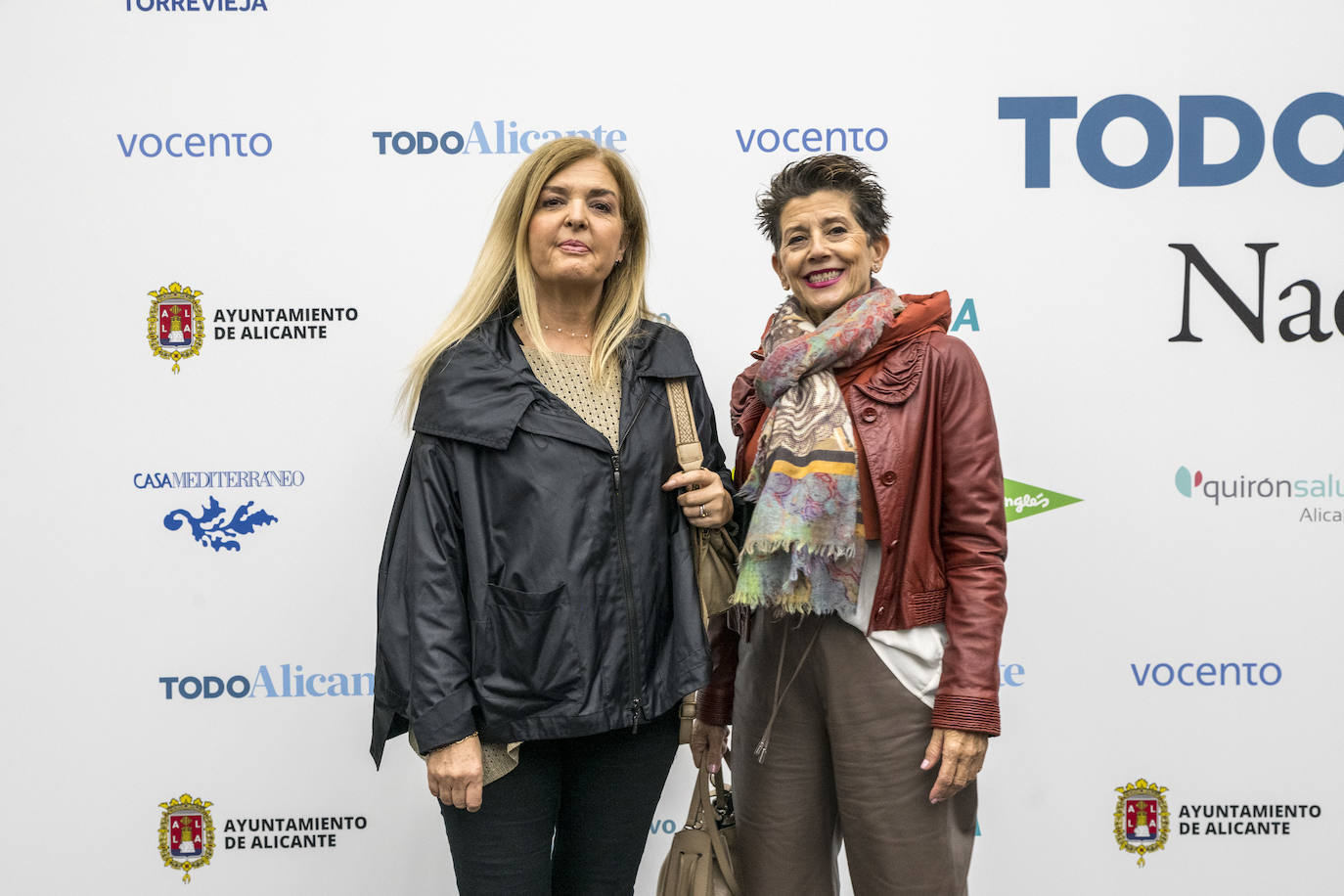 Las representantes de la asociacion de comerciantes de la Calle del Teatro y adyacentes, Conchi Gómez Espinosa y Maria del Valle González Merino 