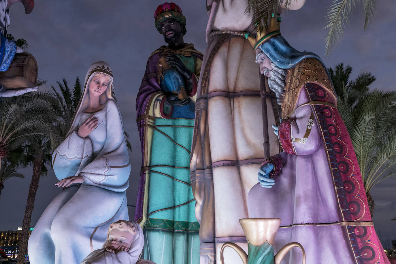 Fotos: Los Reyes Magos se incorporan al belén más grande del mundo en Alicante