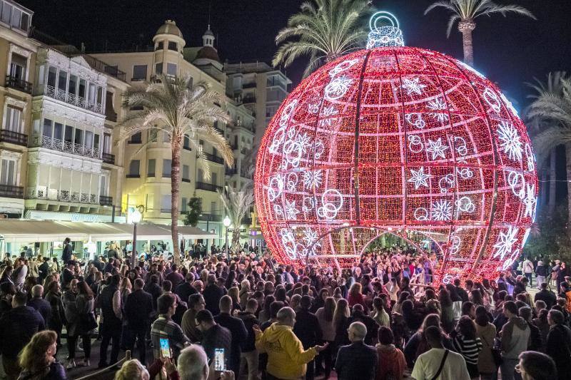 Encendido de luces navideñas este año en el centro de Alicante.