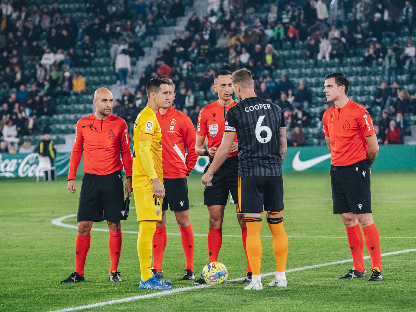 Fotos: El Elche CF cae ante el Leeds