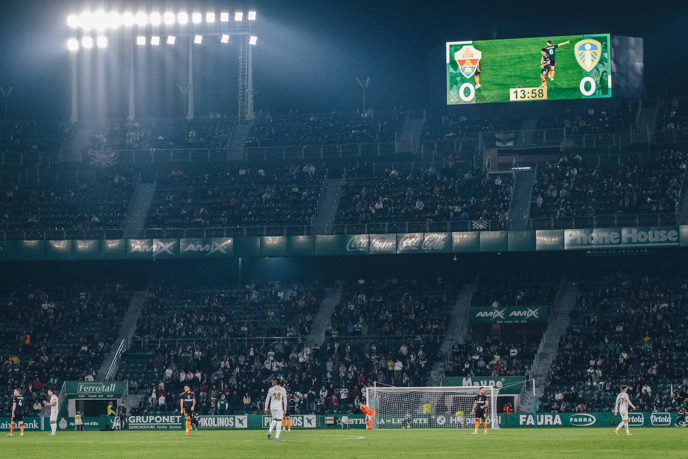 Fotos: El Elche CF cae ante el Leeds