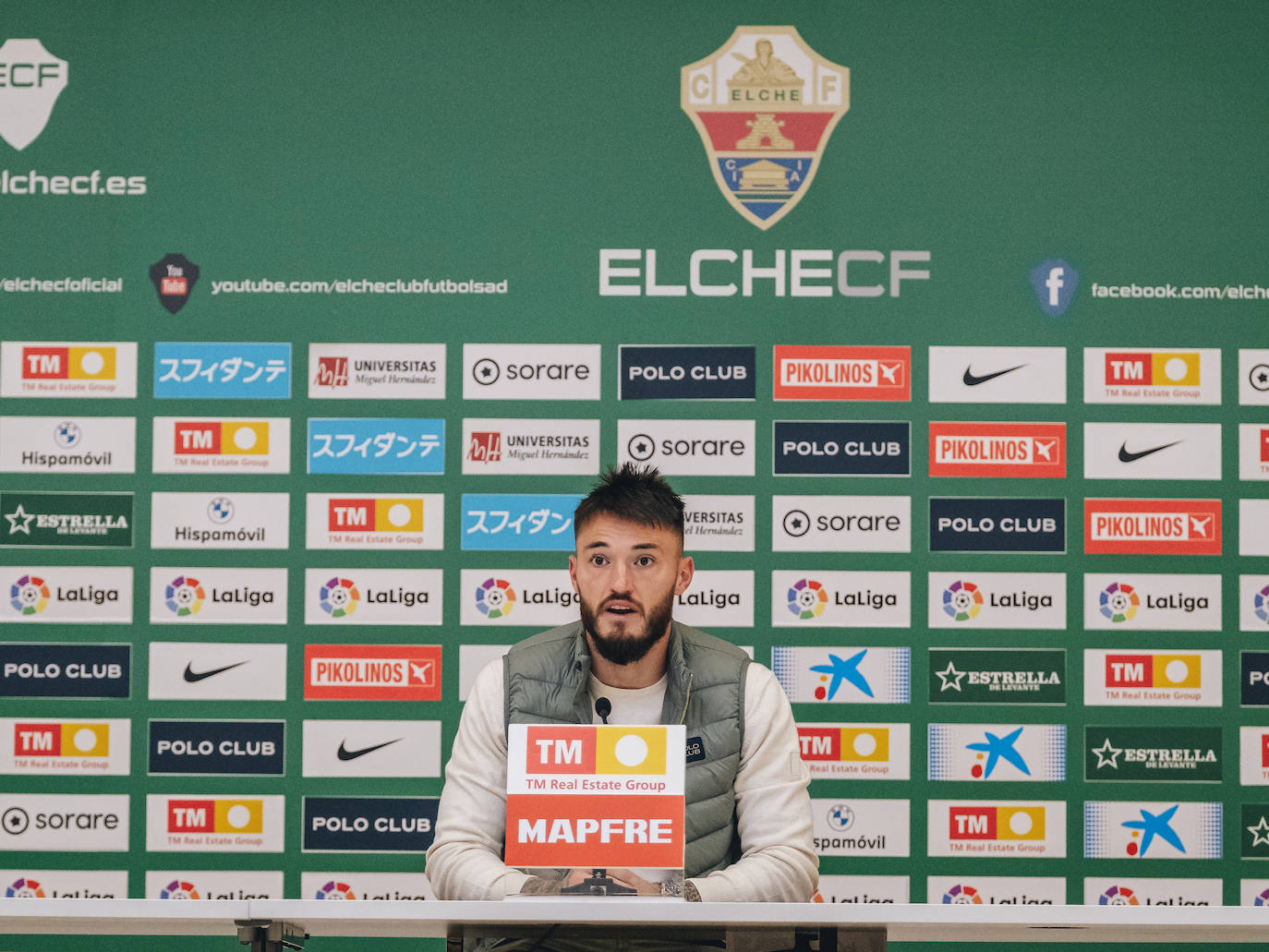 Fotos: El Elche CF cae ante el Leeds