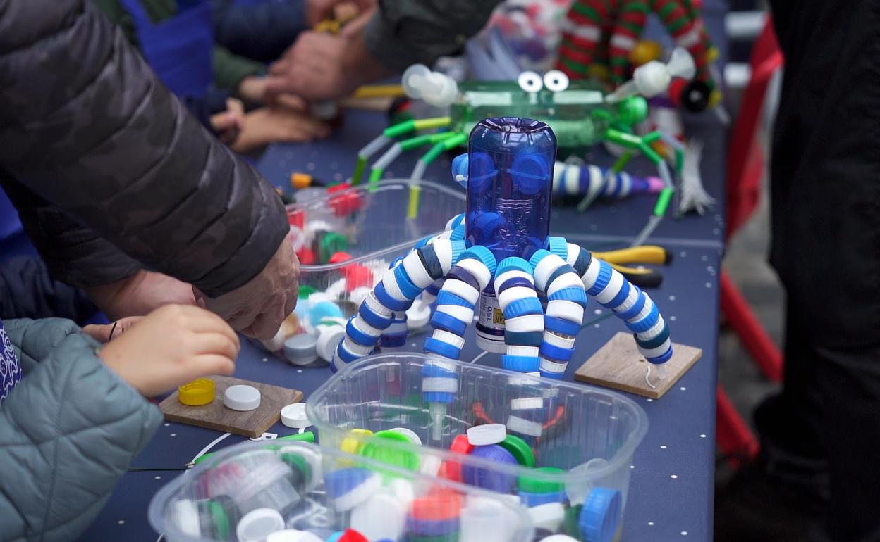 Uno de los modelos de la colección de Baleària.