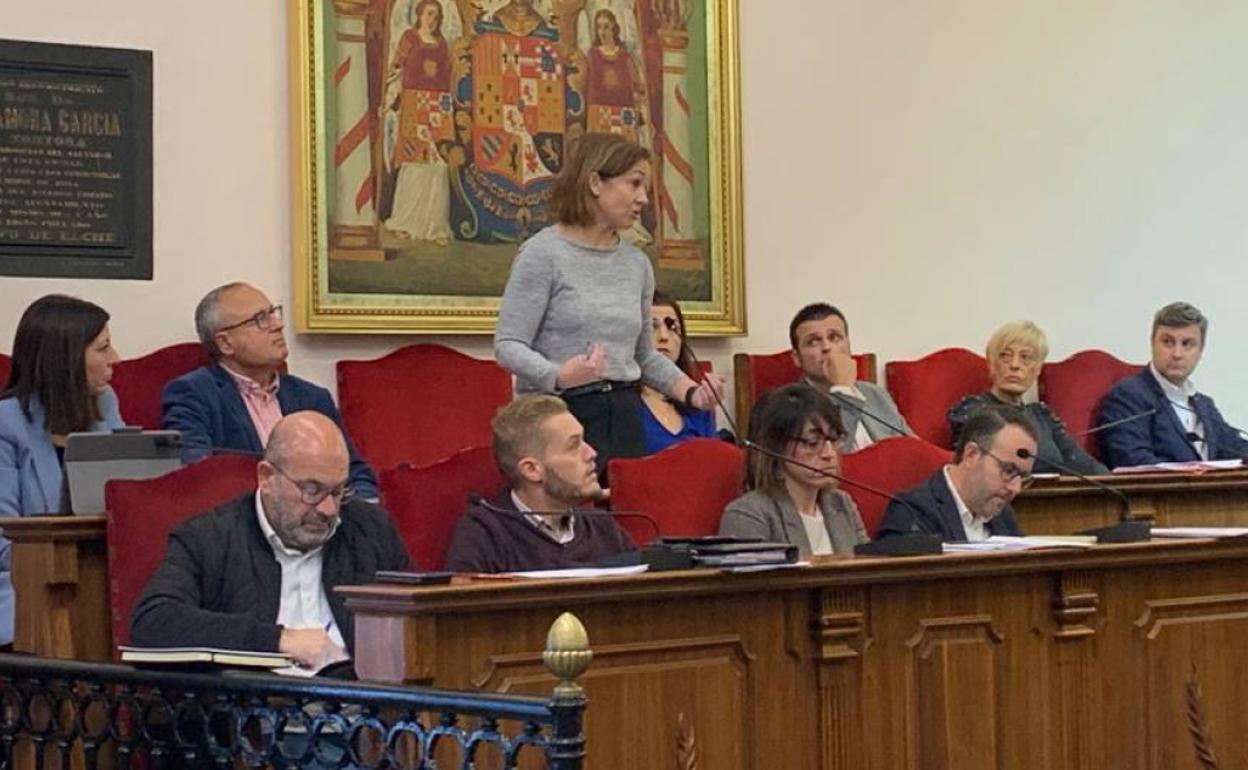 La concejal de Urbanismo, Ana Arabid, durante el Pleno. 